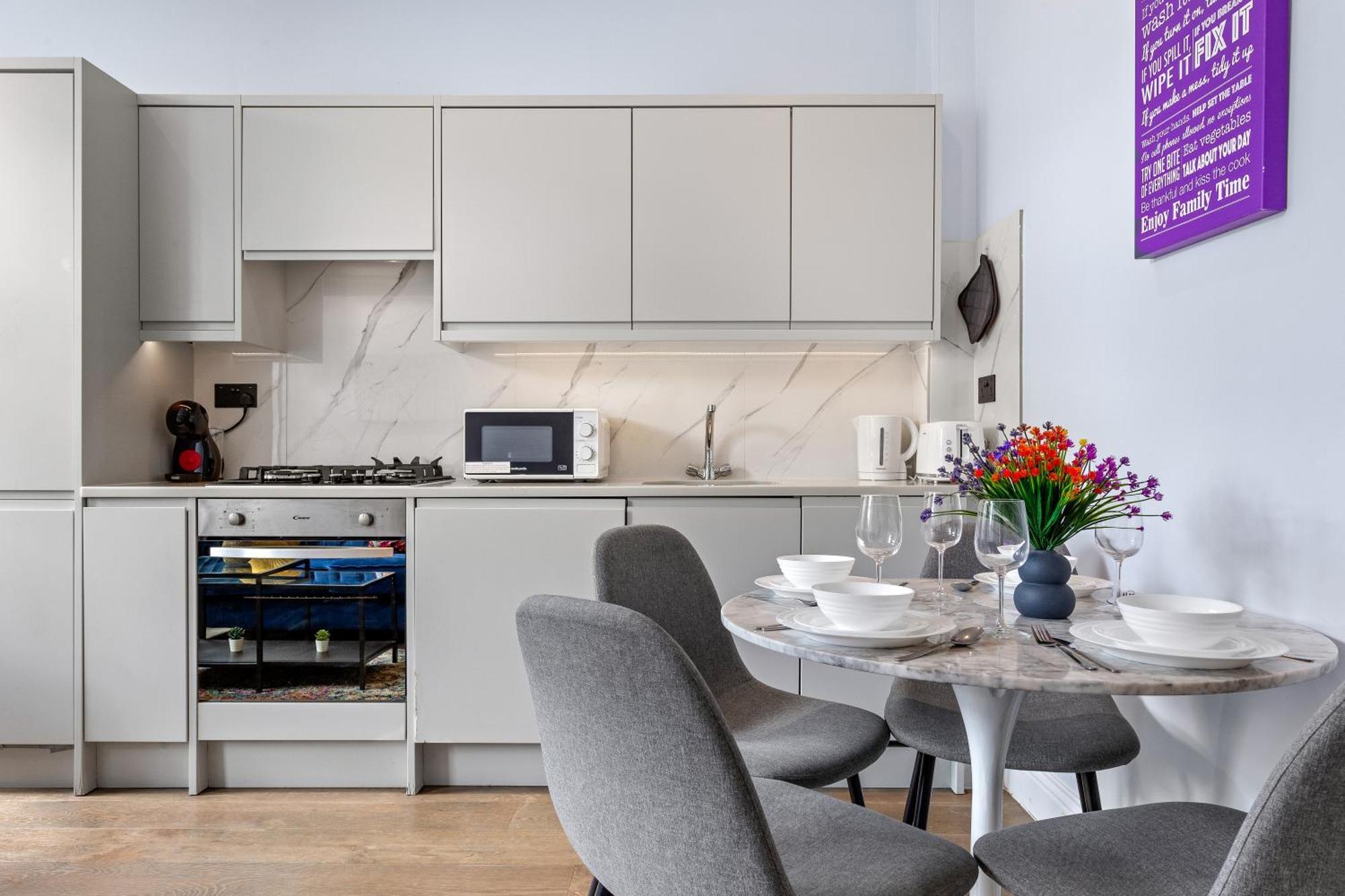 Stylish 2 Bedroom Apartment In Westminster Sleeps 5 With Ac London Ngoại thất bức ảnh